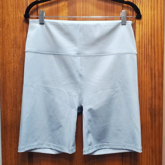 Reformation Ecomove 7 inch Blue Shorts, Size XL - Picture 2 of 15